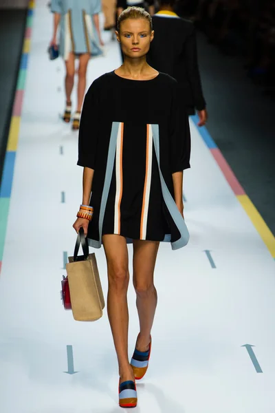 Look 33
